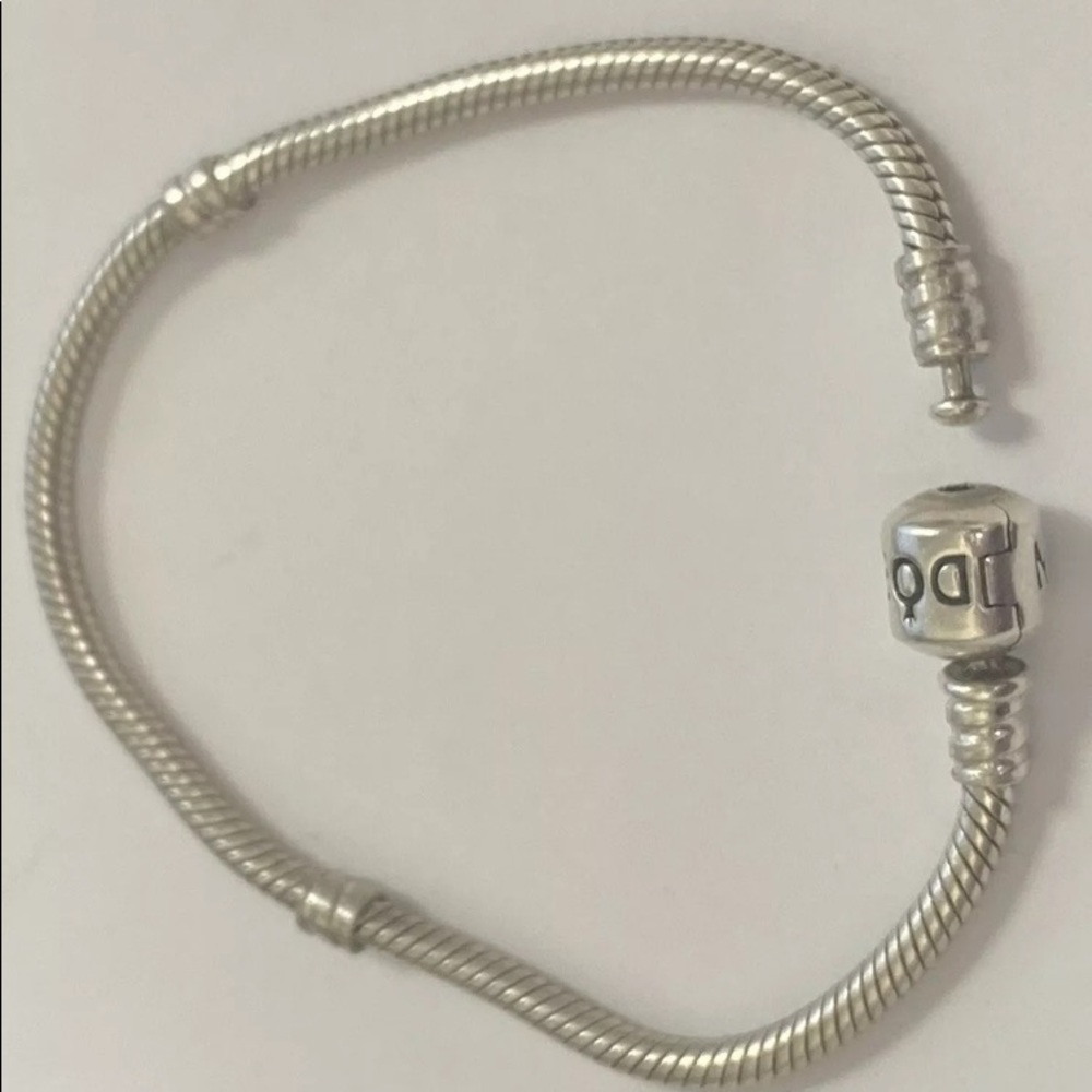 Authentic Pandora Sterling Silver 925 ALE Bracelet. This is 7 inches long.